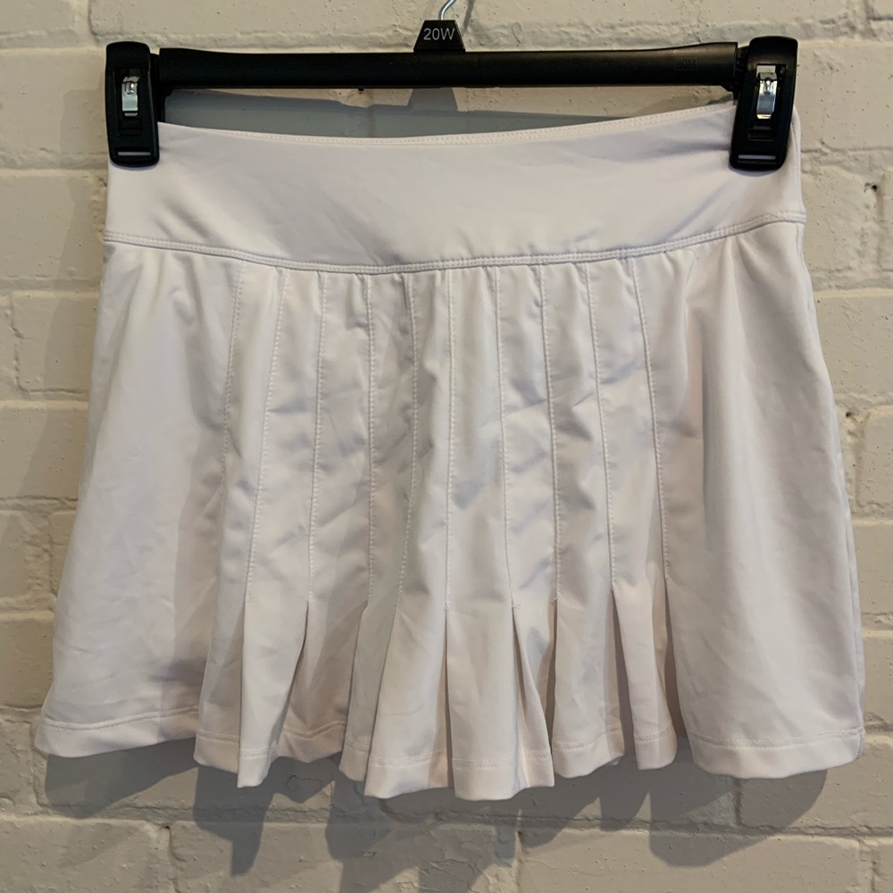 Women’s Small Fila white tennis skirt like new